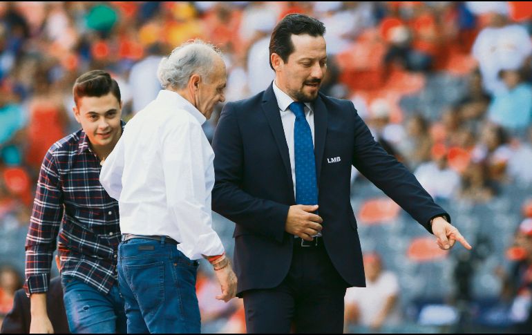 Varios dueños de equipos de la Liga Mexicana de Beisbol están molestos con Javier Salinas (der.), presidente del circuito. IMAGO7