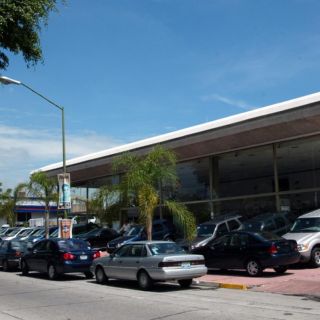 Venta de autos nuevos cae en junio, explica Inegi