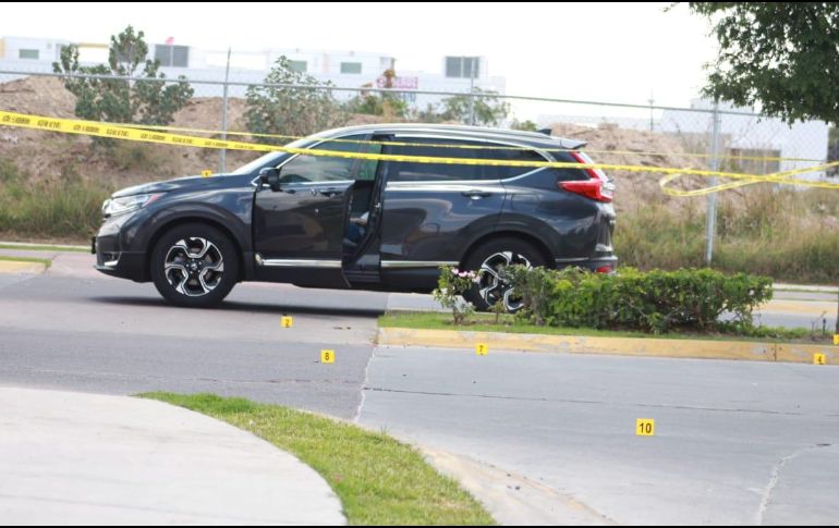 En el lugar se localizó una camioneta Honda CRV con varios impactos de bala. ESPECIAL