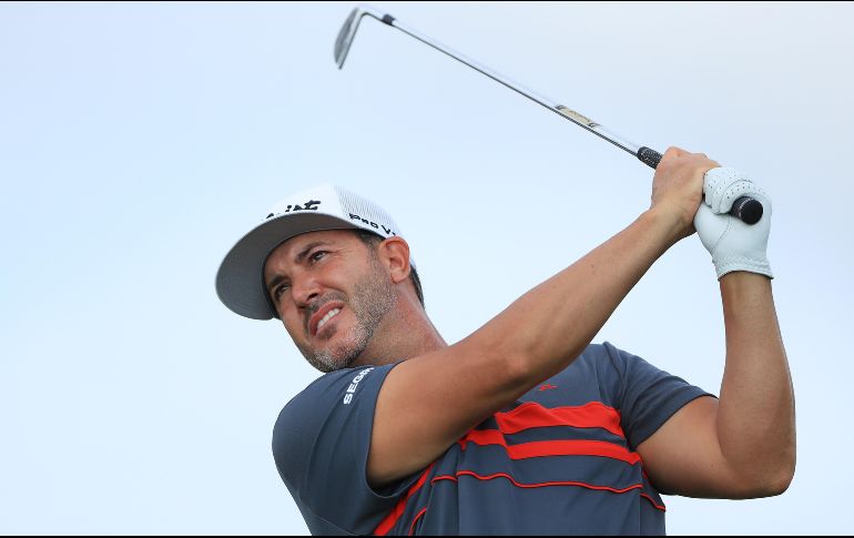 En lo más alto del tablero se encuentra el norteamericano Scott Piercy. AFP / S. Greenwood