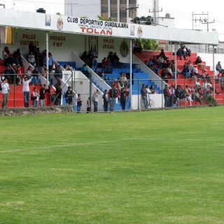 ¿Y si Chivas regresara a la AC?