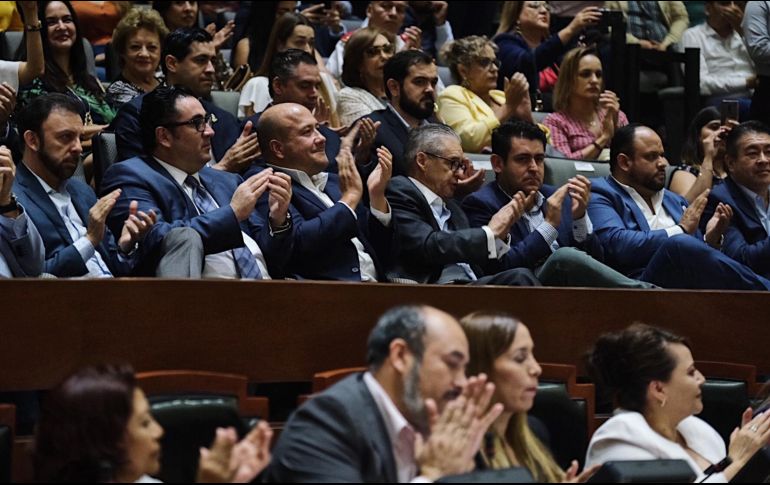 Dada la importancia de lo que se discutía, el gobernador Enrique Alfaro asistió a la sesión del Poder Legislativo en la que se aprobó la ley. FACEBOOK/EnriqueAlfaroR