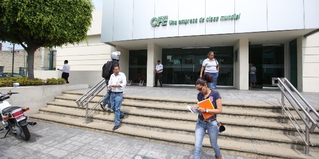 La CFE reconoce errores por 140 millones de pesos en recibos de luz
