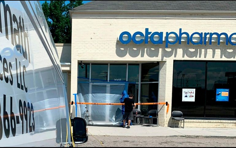Declaran que el ataque ocurrió en momentos en que varios clientes estaban dentro donando sangre en el lugar. AP/B. Atkinson