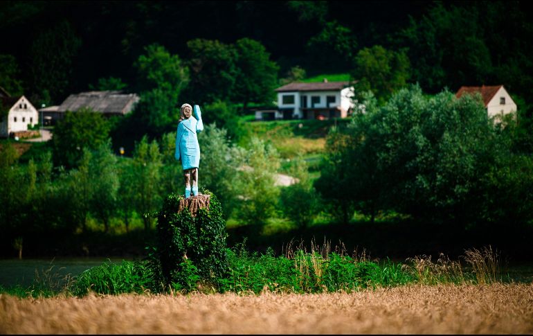 La estatua fue inaugurada el viernes y es obra del artista conceptual estadounidense de 39 años Brad Downey. AFP/J. Makovec