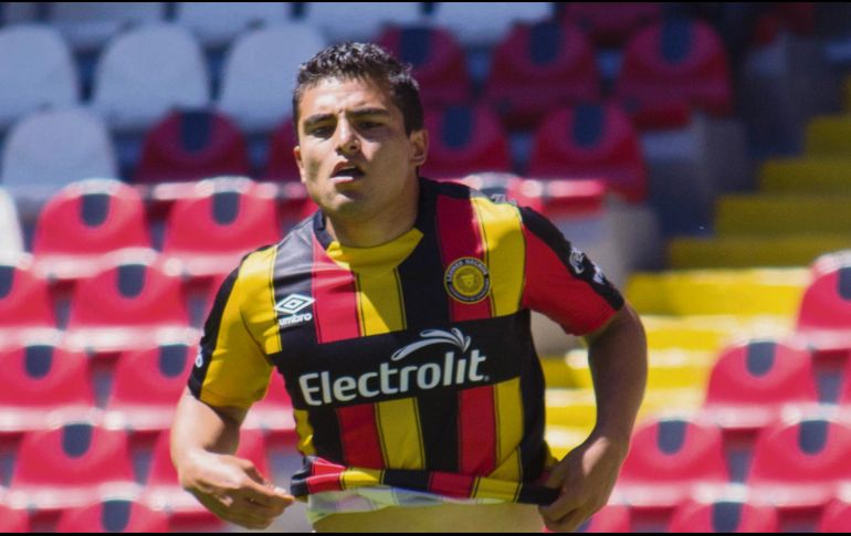 El técnico de Leones Negros trabaja en especial con Jorge Mora. IMAGO7