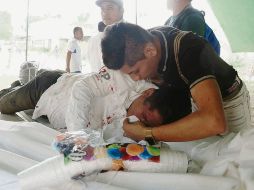 Uno de los heridos, ayer en el municipio de Santa Lucía del Camino. EL UNIVERSAL