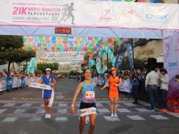 El Medio Maratón se llevó a cabo en las principales avenidas del municipio de Tlaquepaque con la asistencia de más de 2 mil 500 atletas nacionales e internacionales. CORTESÍA / Comude Tlaquepaque