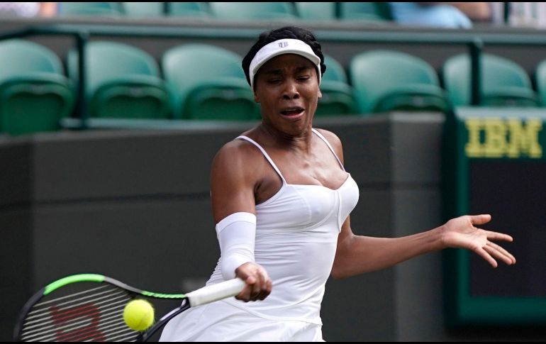 “Coco” Gauff , de 15 años de edad, derrotó a Venus Williams en su debut en Wimbledon. AFP / D. Leal-Olivas