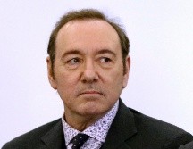 Los abogados de Kevin Spacey dicen que necesitan el celular para tratar de recuperar textos que alegan que fueron borrados y que ayudarían a la defensa del actor. AP / ARCHIVO