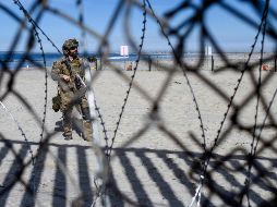 El análisis de las bases de datos de la División de Vehículos Motorizados se suma a otras medidas que buscan frenar el ingreso de migrantes indocumentados. AFP/ARCHIVO