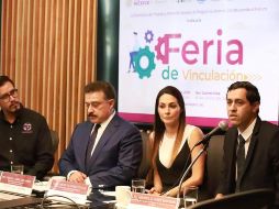 Hasta el momento, sólo 15 mil 659 jóvenes se han vinculado como aprendices de un total de 48 mil 614 vacantes ofertadas. TWITTER / @DrCarlosLomeli