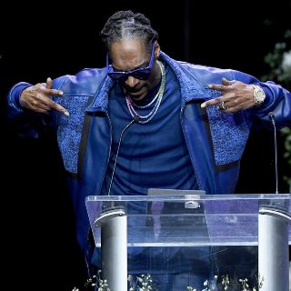 Páguenle a las futbolistas lo que ellas valen: Snoop Dogg