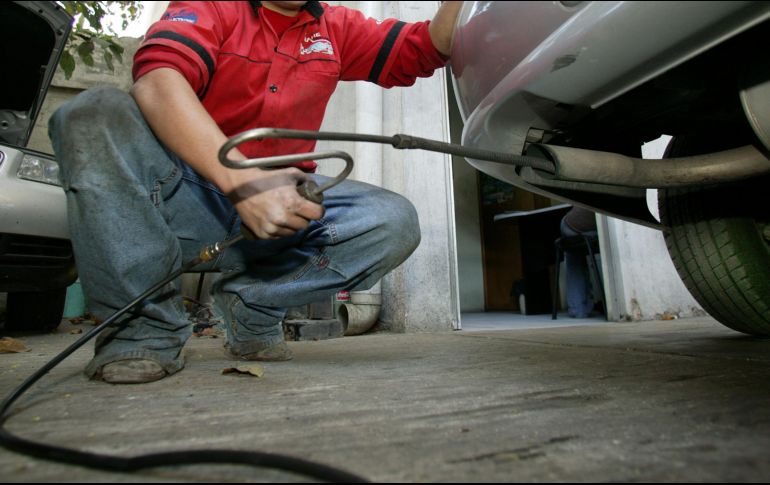 En este 2019 suman ya 117 mil 559 verificaciones vehiculares, casi el 4% del parque vehicular de la entidad. EL INFORMADOR / ARCHIVO