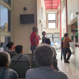 Usuarios del Ipejal padecen escasez de medicamentos