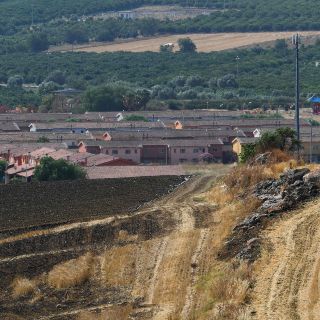 Cierran el mayor centro para migrantes de Europa