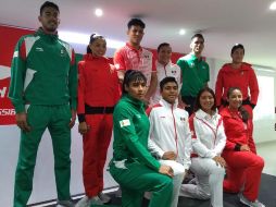 El kit consiste en tres pants con chamarras, cinco camisas polo, tres playeras, una maleta de viaje, una de competencia, backpack, gorras y toallas. TWITTER / @CONADE