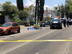 De acuerdo a testimonios, los presuntos causantes tripulaban una camioneta negra tipo SUV. ESPECIAL