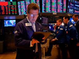 Las compañías industriales y los bienes de consumo estuvieron en baja este martes. AFP/D. Emmert