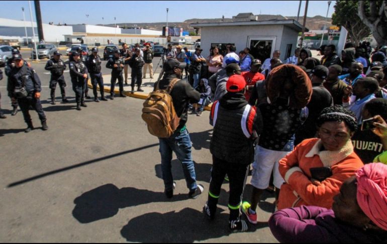 Mnifestación de migrantes en Tijuana. EFE/J. Terriquez