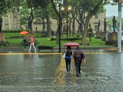 Un canal de baja presión se mantendrá extendido sobre el norte, occidente y centro de México, interaccionará con el paso de la onda tropical número 14 al sur de las costas de Jalisco y Colima, originando chubascos y lluvia. EL INFORMADOR / ARCHIVO