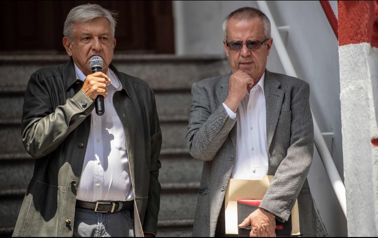 López Obrador detalla que Urzúa le planteó renunciar hasta el sábado para no afecta a los mercados, pero el Presidente se negó y le planteó que fuera lo antes posible. AFP / ARCHIVO