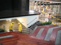 Tras la tormenta del lunes pasado, la inundación en “la parte más baja” del túnel de la L2 alcanzó hasta cuatro metros. ESPECIAL/ ARCHIVO