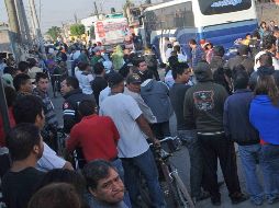 Pobladores golpearon a uns persona del sexo masculino que resguardaba una casa de seguridad. SUN/ARCHIVO