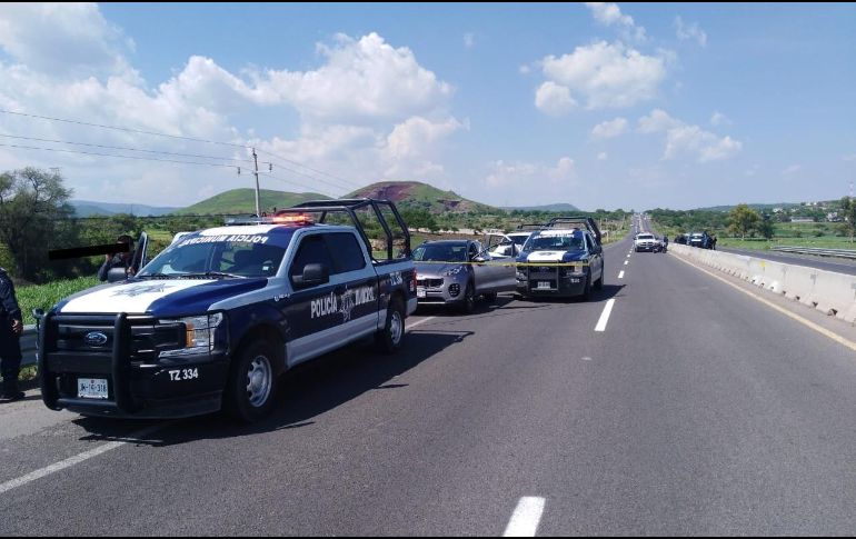 El copiloto, que realizó detonaciones de arma de fuego contra los elementos, logró escapar. ESPECIAL / Policía de Tlajomulco