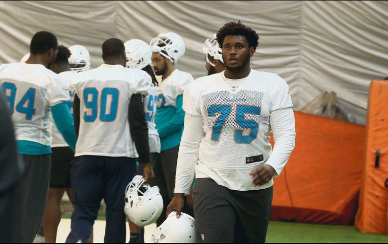 Kendrick Norton (#75) perdió su brazo izquierdo. ESPECIAL 