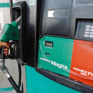 El SAT detecta entrada de gasolina subvaluada a México