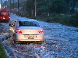 La onda tropical número 15 y la 16 interaccionarán con un canal de baja presión sobre el interior del país, condición que originará potencial de lluvias fuertes a puntuales intensas con descargas eléctricas en gran parte del territorio. SUN / H. García