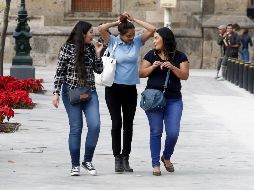 Siete de cada 10 jóvenes encuestados mostraron interés por tener un empleo que les permita visitar y conocer a fondo otras culturas. EL INFORMADOR/ARCHIVO