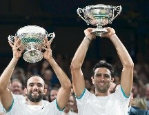 Juan Sebastián Cabal y Robert Farah durante la premiación. EFE