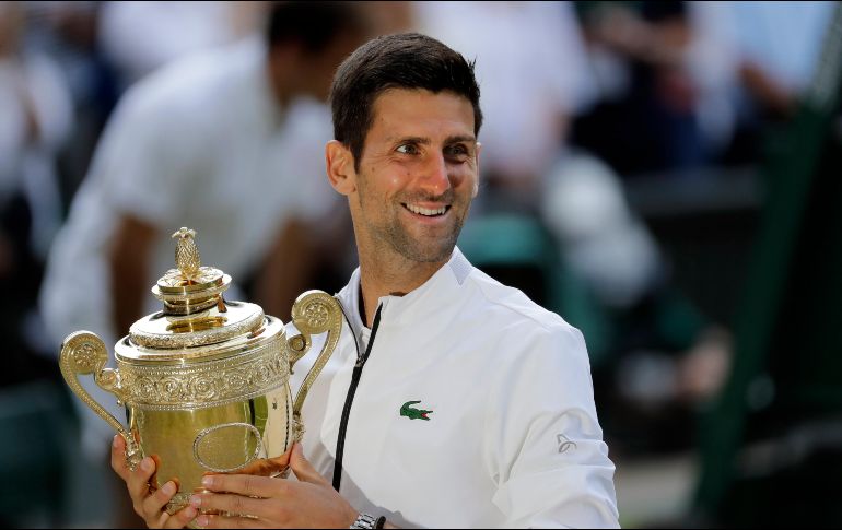 Con la victoria de hoy domingo, Djokovic lleva ya tres finales ganadas a Federer en Wimbledon (2014 y 2015). AP/B. Curtis