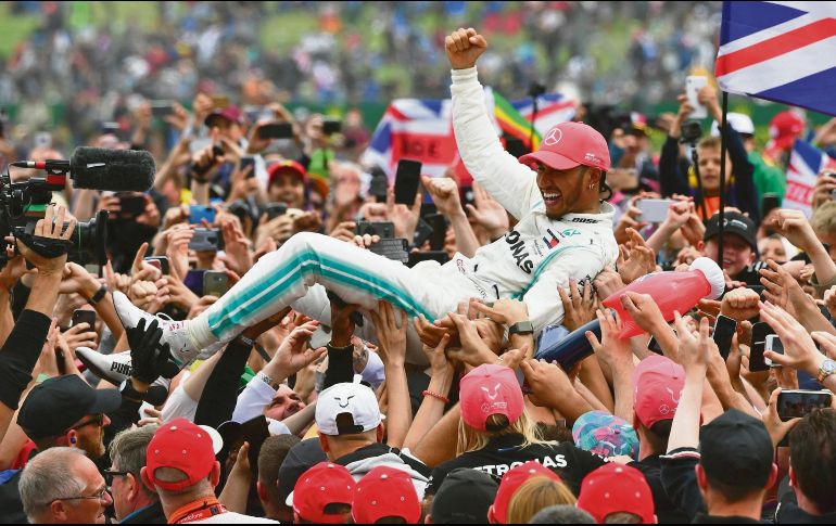 Lewis Hamilton lleva seis triunfos en Silverstone y esta temporada ha ganado siete de 10 carreras celebradas. AFP / A. Isakovic