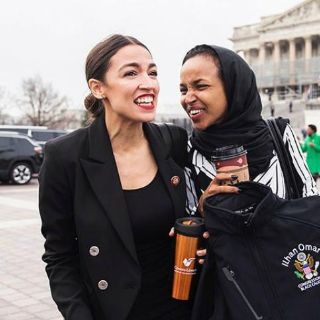 Trump vuelve a atacar a legisladoras demócratas