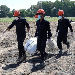 Desentierran cientos de cadáveres de fosa común en Siria