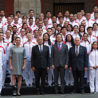 López Obrador reconoce falta de apoyo a deportistas