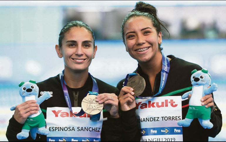 Espinosa y Hernández le dieron a México su tercera medalla de la presente edición del Mundial de Natación; para Paola es su cuarta presea. AP / M. Schiefelbein