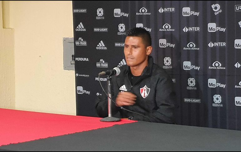 Martínez espera que el estado de la cancha mejore para el viernes, cuando recibirán al FC Juárez.  EL INFORMADOR/J. Robles