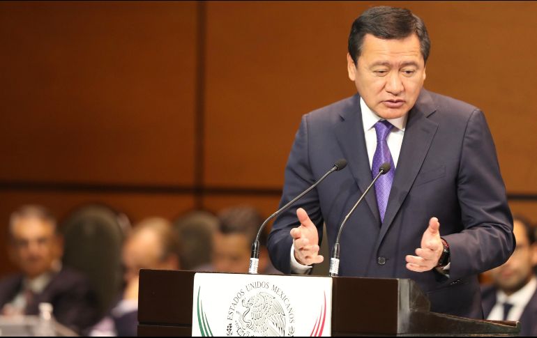 Osorio Chong exhortó a no permitir que Estados Unidos deporte a los migrantes centroamericanos al país mientras se trabaja su proceso jurídico de refugio. SUN/ARCHIVO
