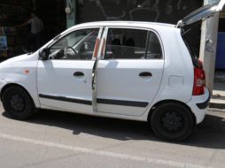 Los oficiales detuvieron a la persona, que entregaron al Ministerio Público. ESPECIAL / Policía de Guadalajara