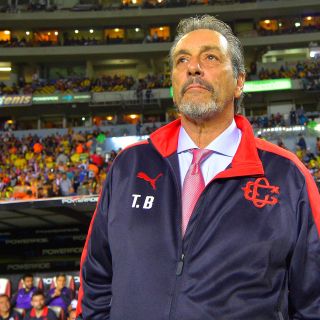La mejoría de Chivas es sustancial y me deja contento: Tomás Boy