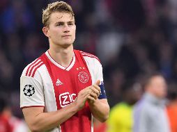 De Ligt, de 19 años, fue el capitán del Ajax que alcanzó las semifinales de la pasada edición de la Champions League. AFP / ARCHIVO