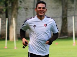 El cuerpo técnico espera que el peruano se ponga a tope para jugar ya con el equipo. TWITTER / @atlasfc