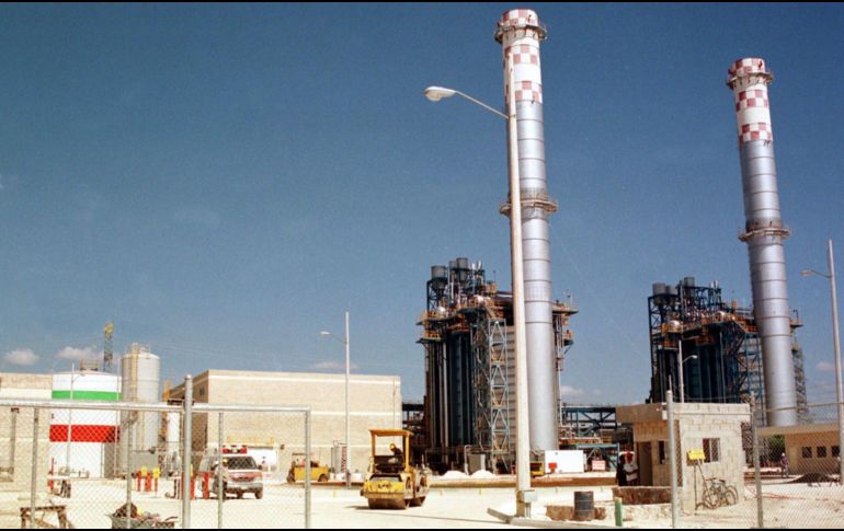 La UEPCBJ informó que se trató de una explosión en las mangueras de vapor a presión dentro de la termoeléctrica. NOTIMEX/Archivo