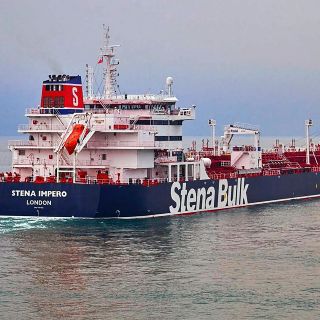 Irán anuncia que confiscó un petrolero británico