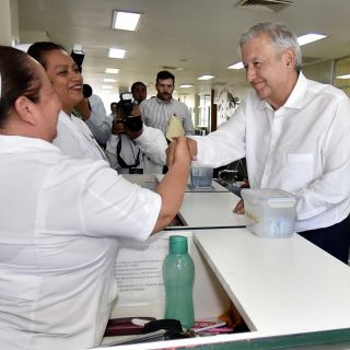 Obras inconclusas quedarán en el "cementerio de la corrupción": López Obrador