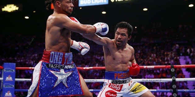 Un rejuvenecido Pacquiao le quita invicto y t&iacute;tulo a Keith Thurman